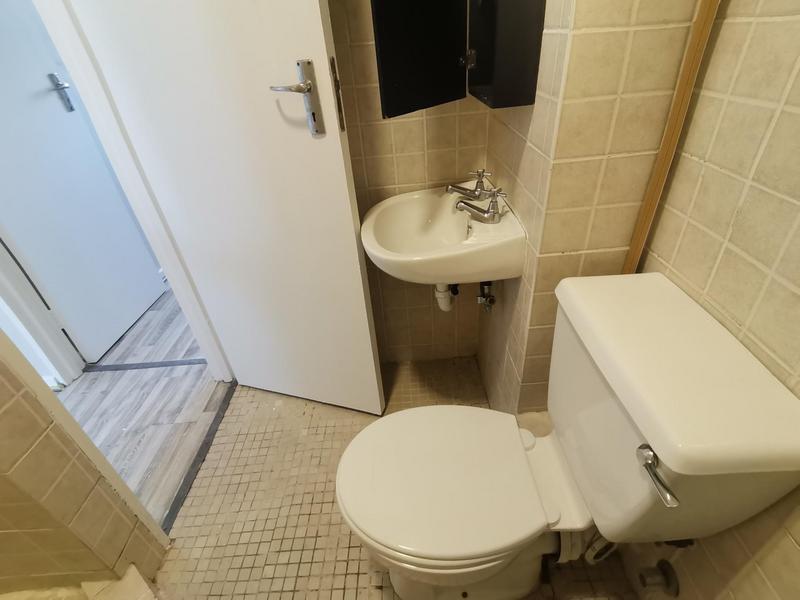 2 Bedroom Property for Sale in Pinelands Western Cape